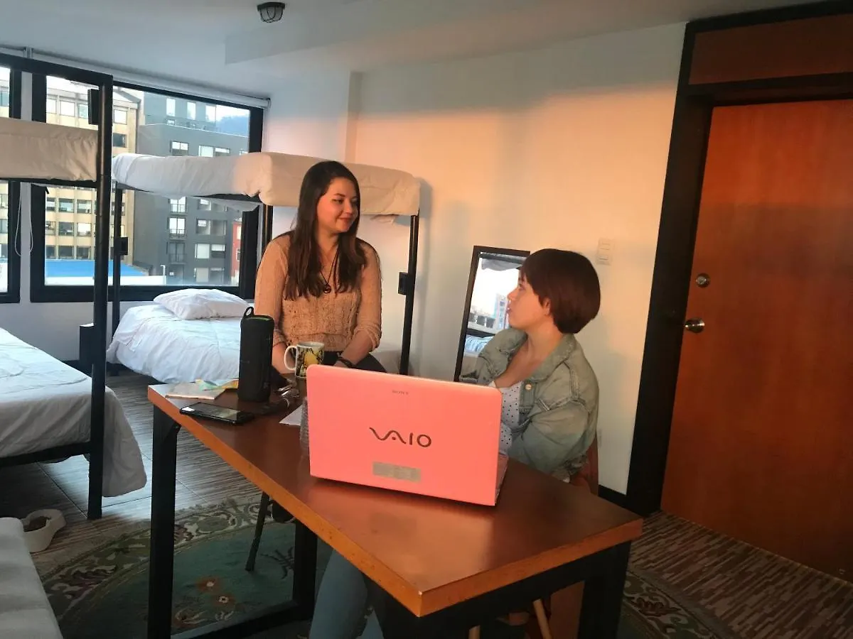 بوغوتا Hostal - Hotel - Apartaestudios Amoblados Chapinero Las Mandarinas - Coworking بيت شباب